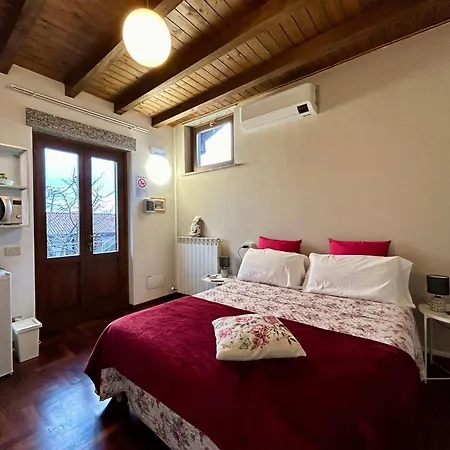 ゲストハウス In Campagna 3*