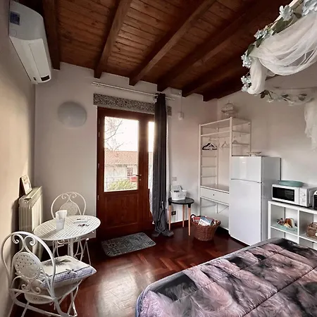 ゲストハウス In Campagna